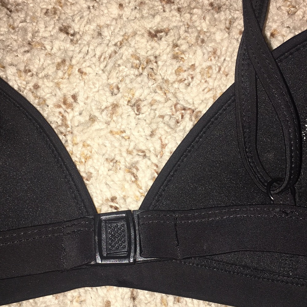 Triangl like swimsuit top - Picture 3 of 3